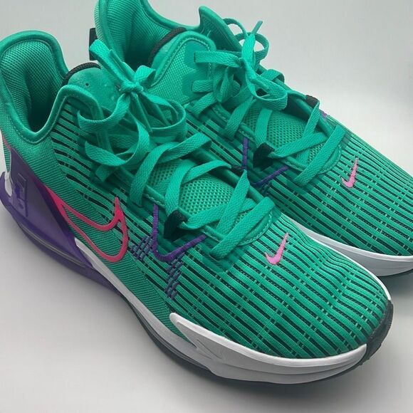 Nike LeBron Witness 6 basketball performance sneaker shoes NWB men 10 - Picture 2 of 5